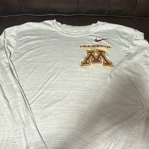 Men's XXL Minnesota Golden Gophers Nike Dri-Fit long sleeve shirt like new